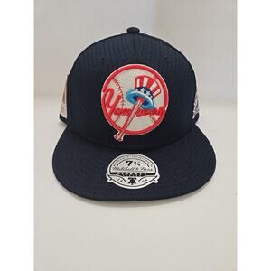New York Yankees Logo Mitchell & Ness MLB Blue Cooperstown Fitted Hat Size 7 3/4